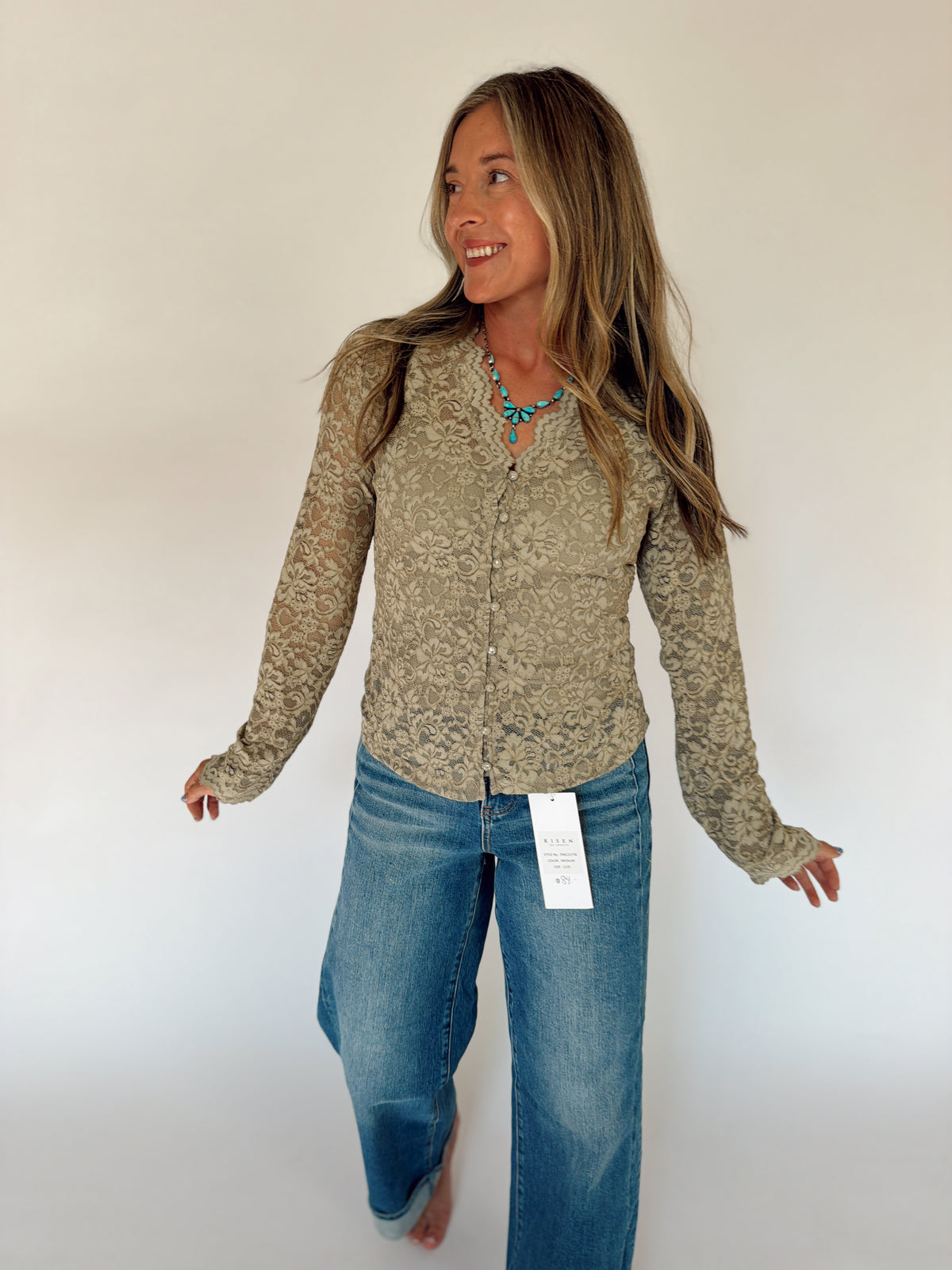 The Lainey Lace Top ￼