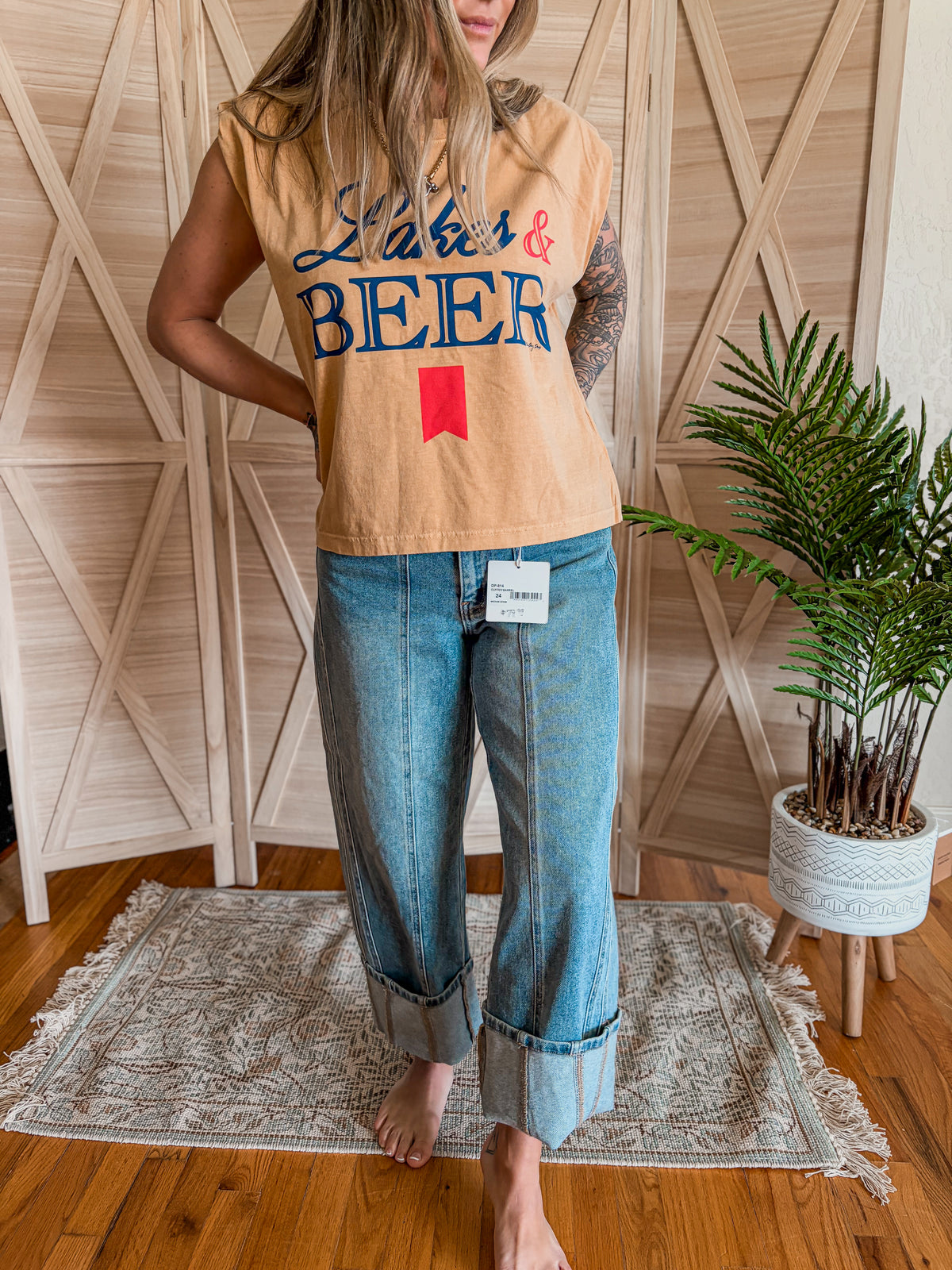 Lakes & Beer Boxy Muscle Crop Tee