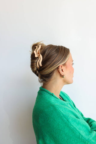 Kaxi Original Wavy Hold Everything Claw: POWDER BLUE