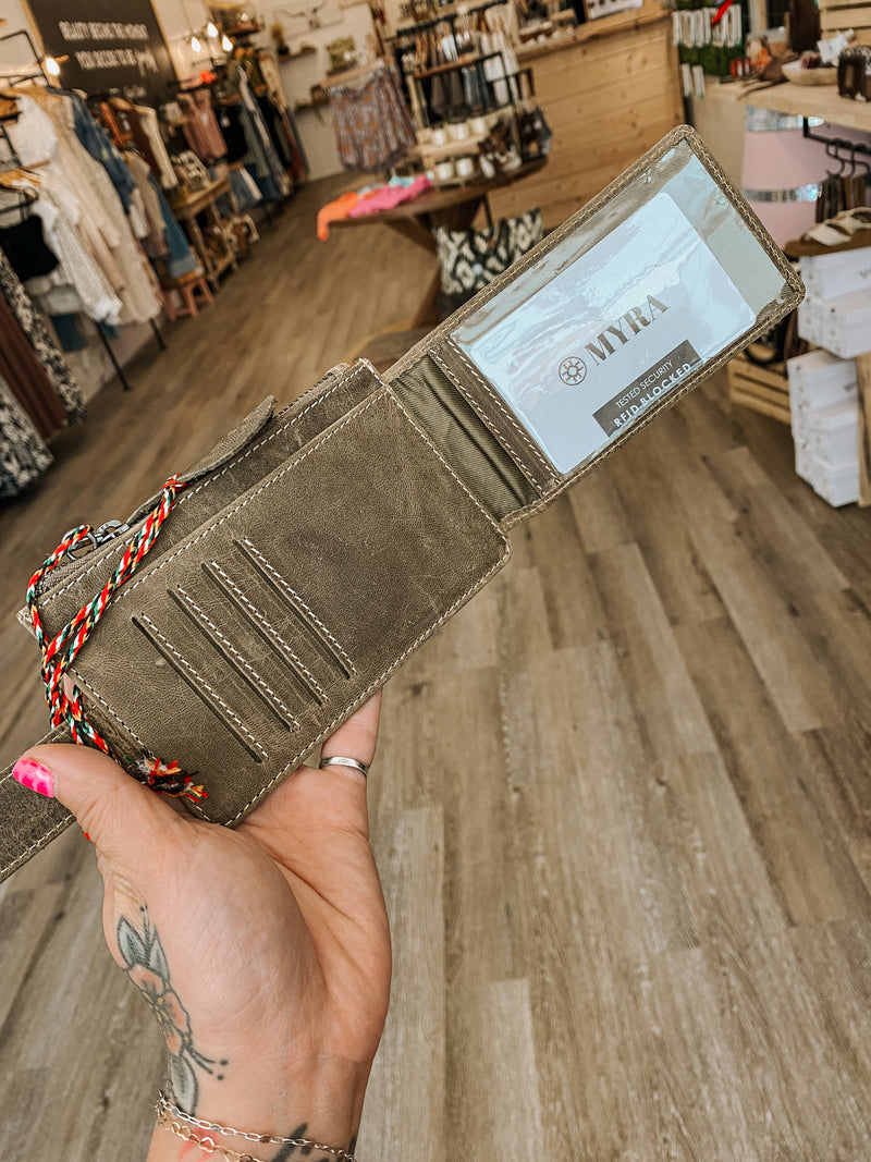 Windstone Credit Card Holder Olive
