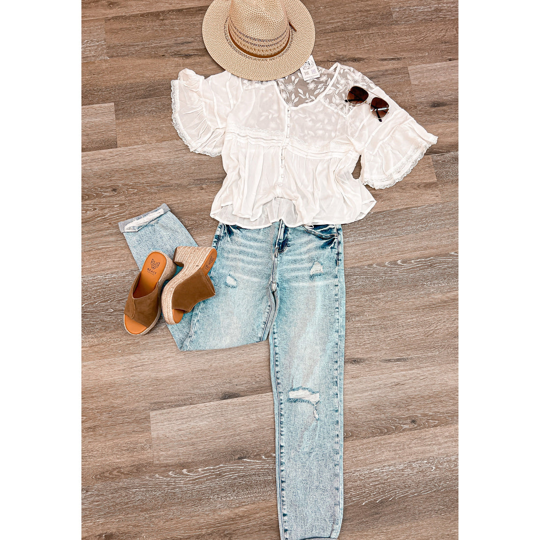 Risen Distressed Boyfriend Jeans