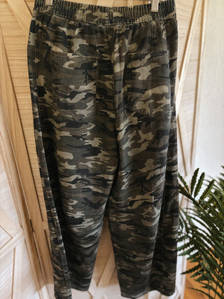Oversized Camo Barrel Pants