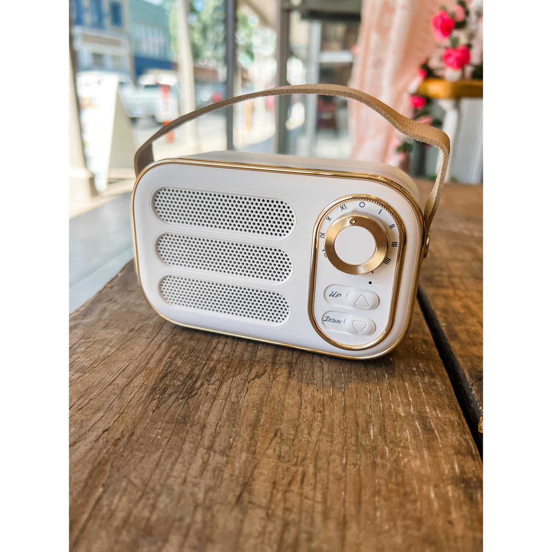 Vintage White Bluetooth Speaker