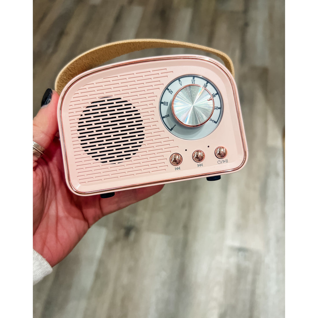 Pink Retro Speaker