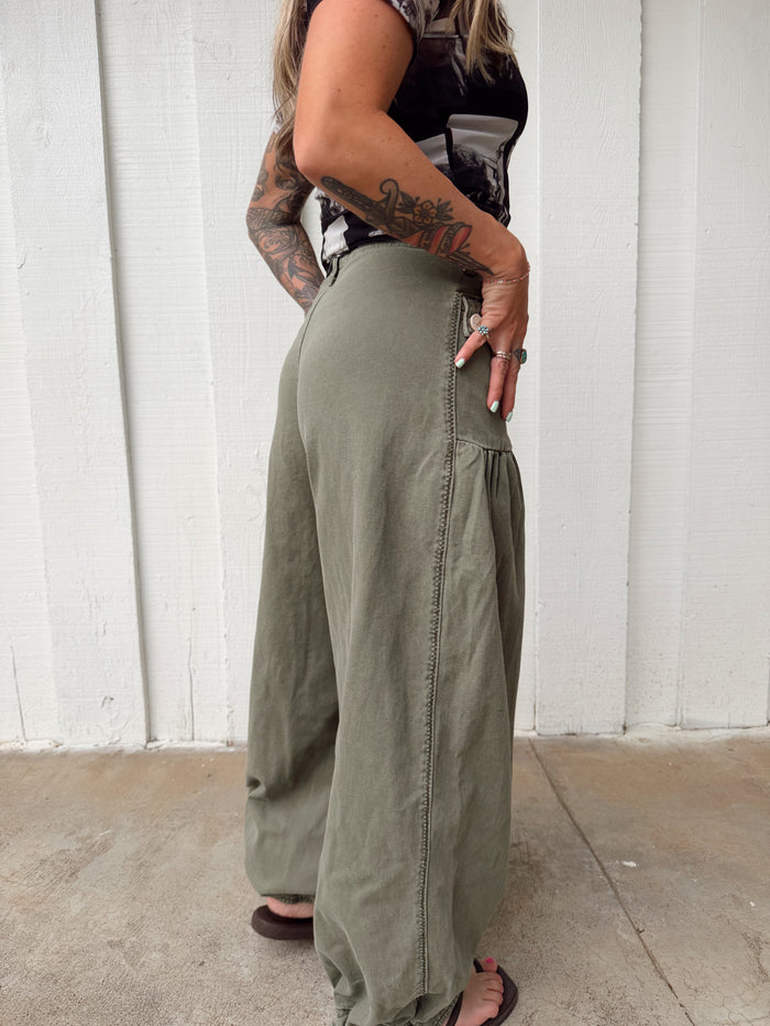 Olive & Oak Wide Leg Pants