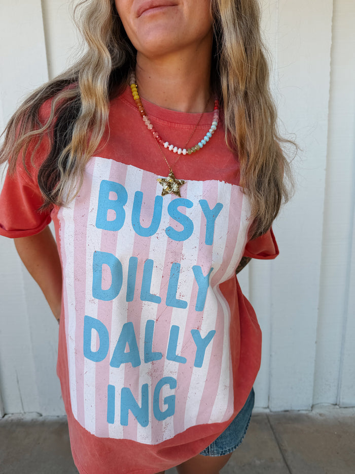Busy Dilly Dally-Ing Graphic S/S Mineral Washed Tee