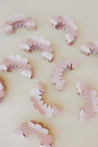 SPRING PETAL ARCH CLAW
